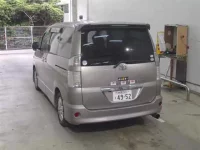 Toyota VOXY лот № 1143 оценка 3.5  с аукциона в Японии 1