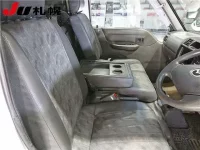 Mazda BONGO VAN лот № 3047 оценка -  с аукциона в Японии 4