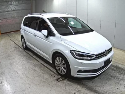Volkswagen GOLF TOURAN  с аукциона в Японии