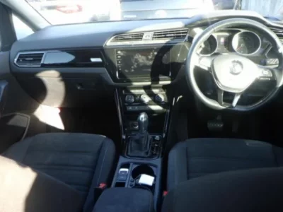 Volkswagen GOLF TOURAN  с аукциона в Японии