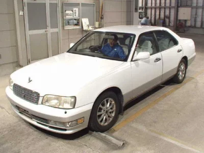 Nissan CEDRIC