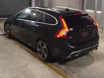Volvo V60  с аукциона в Японии