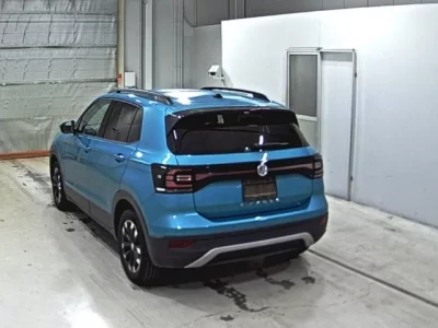Volkswagen T-CROSS  с аукциона в Японии