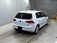 Volkswagen GOLF лот № 3007 оценка 4  с аукциона в Японии 4