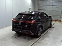 Lexus UX лот № 3120 оценка 4.5  с аукциона в Японии 4