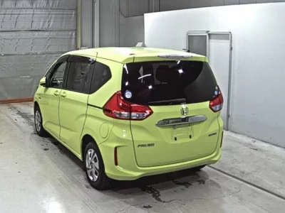 Honda FREED  с аукциона в Японии