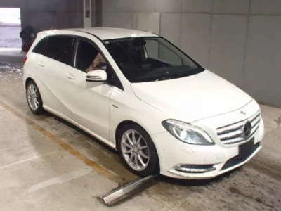 Mercedes-Benz B CLASS  с аукциона в Японии