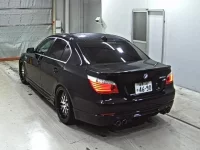 BMW 5-Series лот № 3231 оценка 4  с аукциона в Японии 1