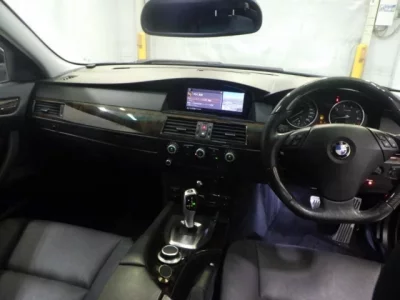 BMW 5-Series  с аукциона в Японии