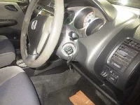 Honda FIT лот № 7764 оценка 3.5  с аукциона в Японии 5