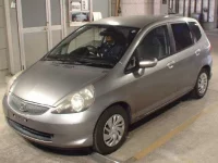 Honda FIT лот № 7764 оценка 3.5  с аукциона в Японии 2