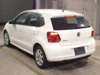 Volkswagen POLO лот № 7678 оценка R  с аукциона в Японии 1