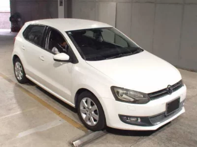 Volkswagen POLO  с аукциона в Японии