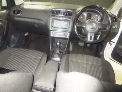 Volkswagen POLO  с аукциона в Японии