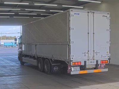 Isuzu GIGA  с аукциона в Японии