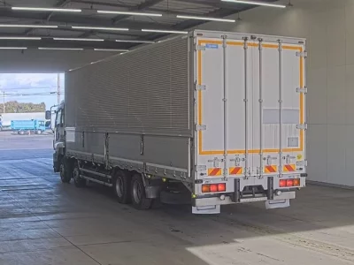 Isuzu GIGA  с аукциона в Японии