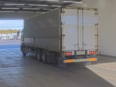 Isuzu GIGA  с аукциона в Японии