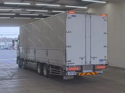 Isuzu GIGA  с аукциона в Японии