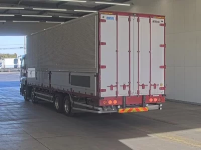 Isuzu GIGA  с аукциона в Японии