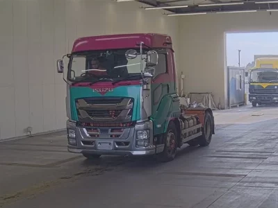 Isuzu GIGA  с аукциона в Японии