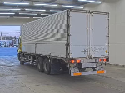 Isuzu GIGA  с аукциона в Японии