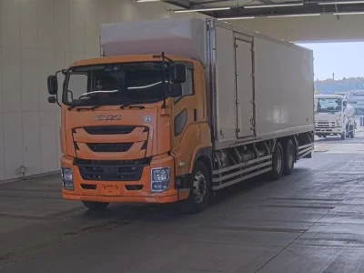 Isuzu GIGA  с аукциона в Японии