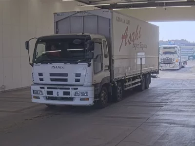 Isuzu GIGA