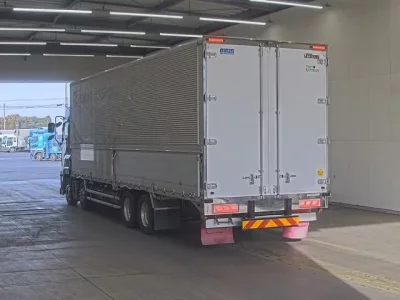 Isuzu GIGA  с аукциона в Японии