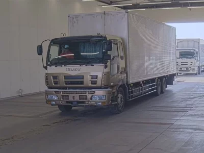 Isuzu GIGA
