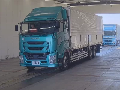 Isuzu GIGA  с аукциона в Японии
