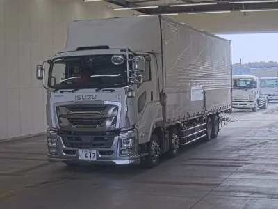 Isuzu GIGA  с аукциона в Японии