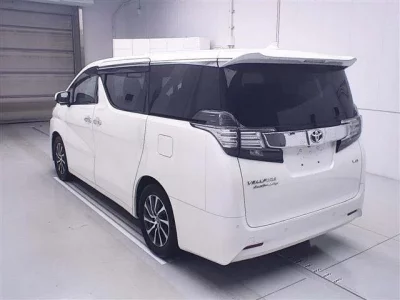 Toyota VELLFIRE  с аукциона в Японии