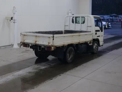 Isuzu ELF  с аукциона в Японии