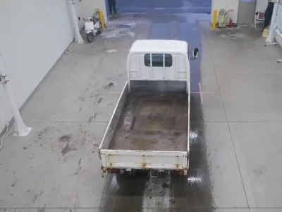 Isuzu ELF  с аукциона в Японии