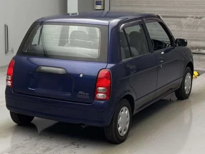 Daihatsu MIRA  с аукциона в Японии