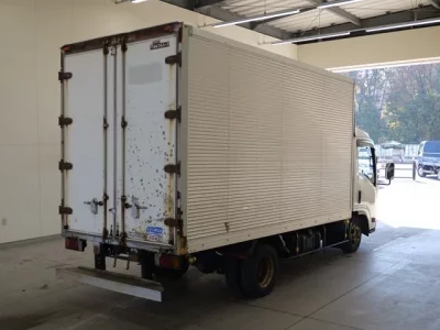 Isuzu ELF  с аукциона в Японии