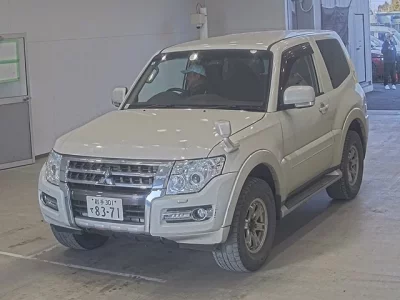Mitsubishi PAJERO  с аукциона в Японии