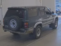 Toyota HILUX SURF лот № 20042 оценка 3  с аукциона в Японии 1