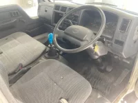 Toyota TOYOACE лот № 9213 оценка 3.5  с аукциона в Японии 2