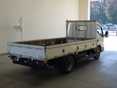 Toyota DYNA  с аукциона в Японии