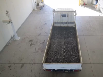 Toyota DYNA  с аукциона в Японии