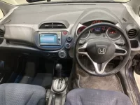 Honda FIT лот № 20056 оценка 3  с аукциона в Японии 3
