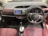 Toyota VITZ лот № 20058 оценка 3  с аукциона в Японии 3