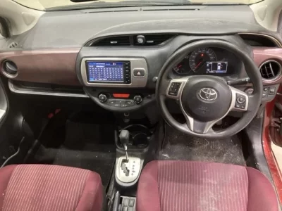 Toyota VITZ  с аукциона в Японии