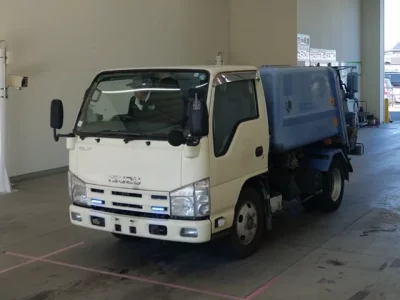 Isuzu ELF  с аукциона в Японии