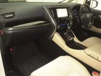 Toyota VELLFIRE лот № 8096 оценка 3.5  с аукциона в Японии 3