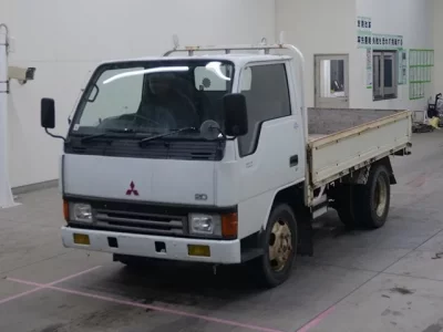 Mitsubishi CANTER  с аукциона в Японии