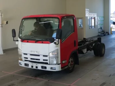 Isuzu ELF  с аукциона в Японии