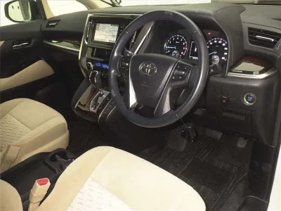 Toyota VELLFIRE  с аукциона в Японии