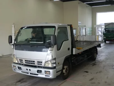 Isuzu ELF  с аукциона в Японии
